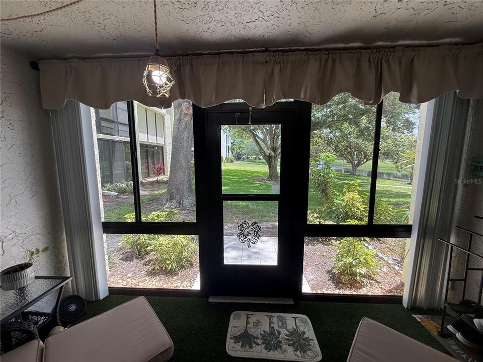 For Sale: $154,900 (1 beds, 1 baths, 660 Square Feet)