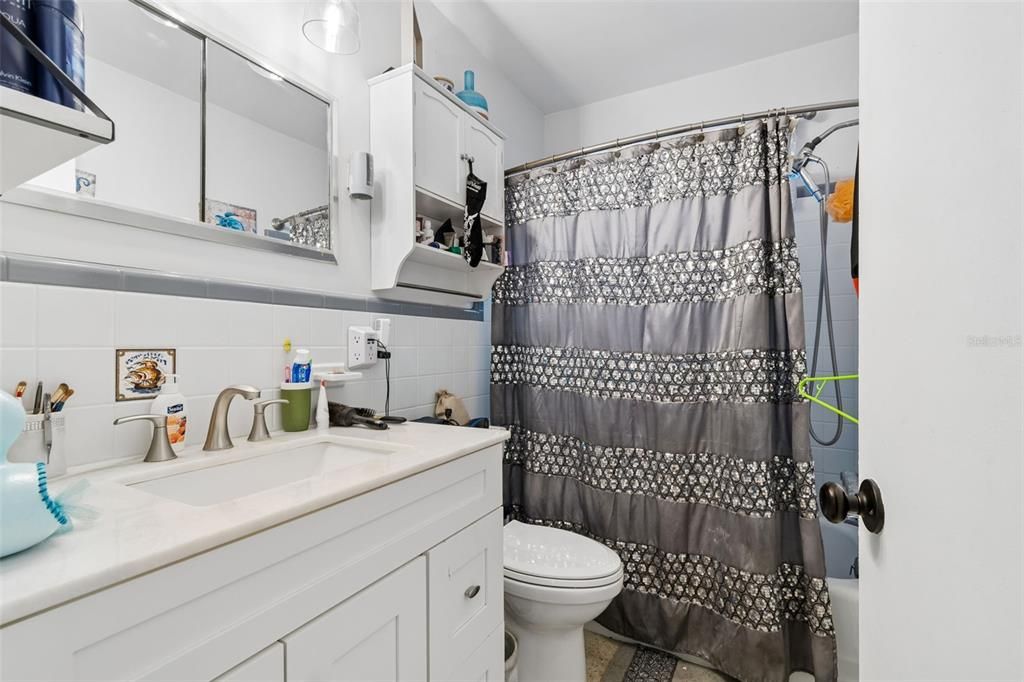 На продажу: $449,900 (3 спален, 1 ванн, 962 Квадратных фут)