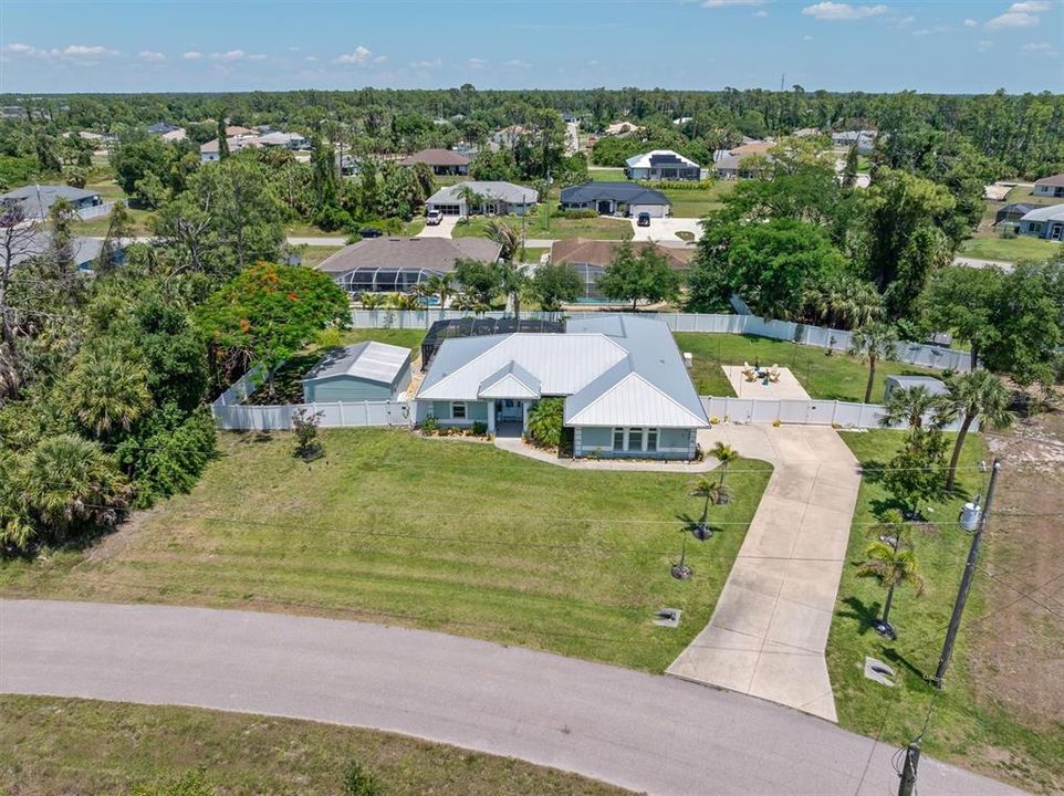 En Venta: $829,000 (4 camas, 3 baños, 2492 Pies cuadrados)