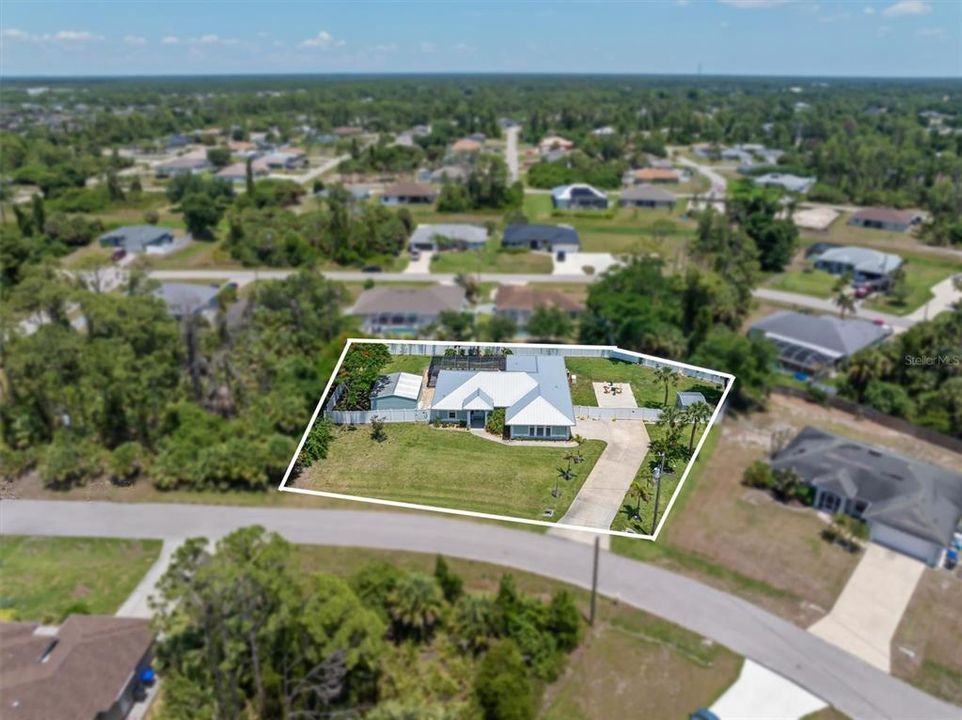En Venta: $829,000 (4 camas, 3 baños, 2492 Pies cuadrados)