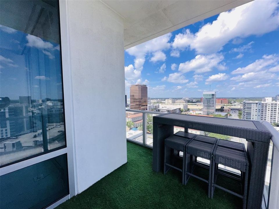 For Rent: $3,650 (2 beds, 2 baths, 1133 Square Feet)