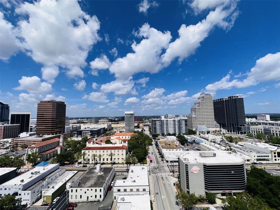 For Rent: $3,650 (2 beds, 2 baths, 1133 Square Feet)