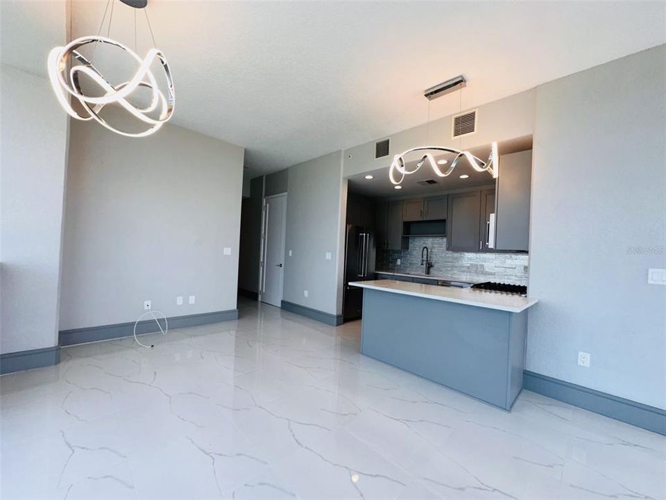 For Rent: $3,650 (2 beds, 2 baths, 1133 Square Feet)