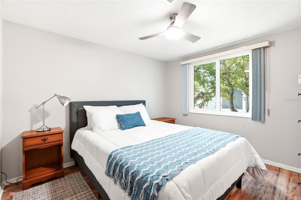 For Rent: $2,100 (2 beds, 1 baths, 748 Square Feet)
