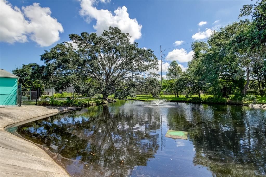 For Rent: $2,100 (2 beds, 1 baths, 748 Square Feet)