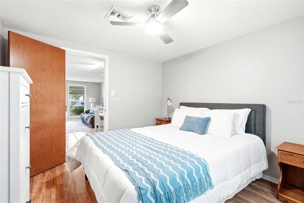 For Rent: $2,100 (2 beds, 1 baths, 748 Square Feet)