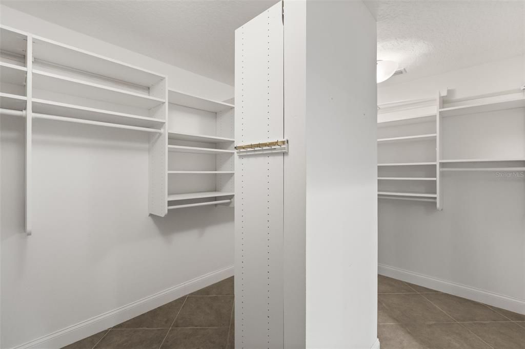 For Sale: $899,000 (4 beds, 2 baths, 2762 Square Feet)