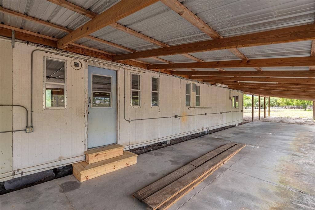 Active With Contract: $365,000 (3 beds, 2 baths, 1620 Square Feet)