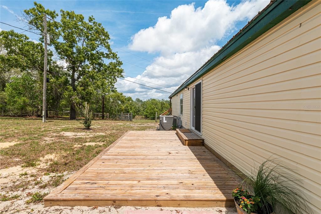 Active With Contract: $365,000 (3 beds, 2 baths, 1620 Square Feet)