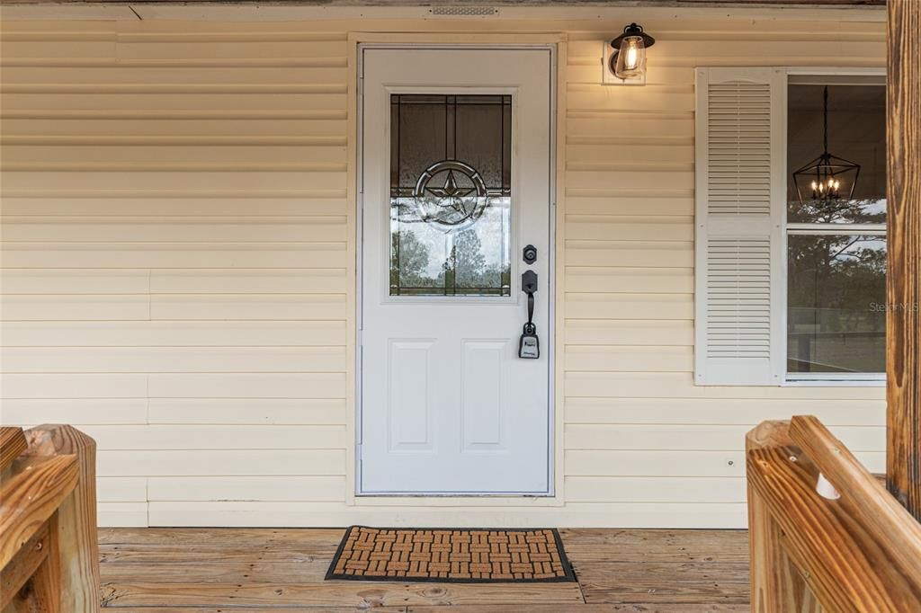 Active With Contract: $365,000 (3 beds, 2 baths, 1620 Square Feet)