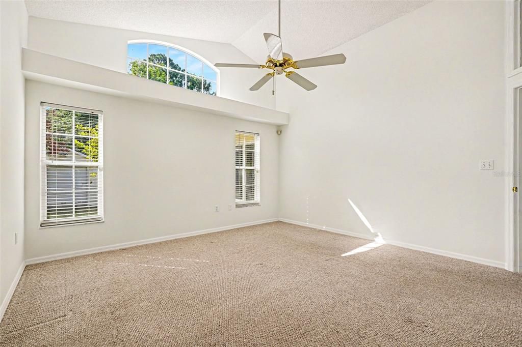 For Sale: $429,000 (3 beds, 2 baths, 1586 Square Feet)
