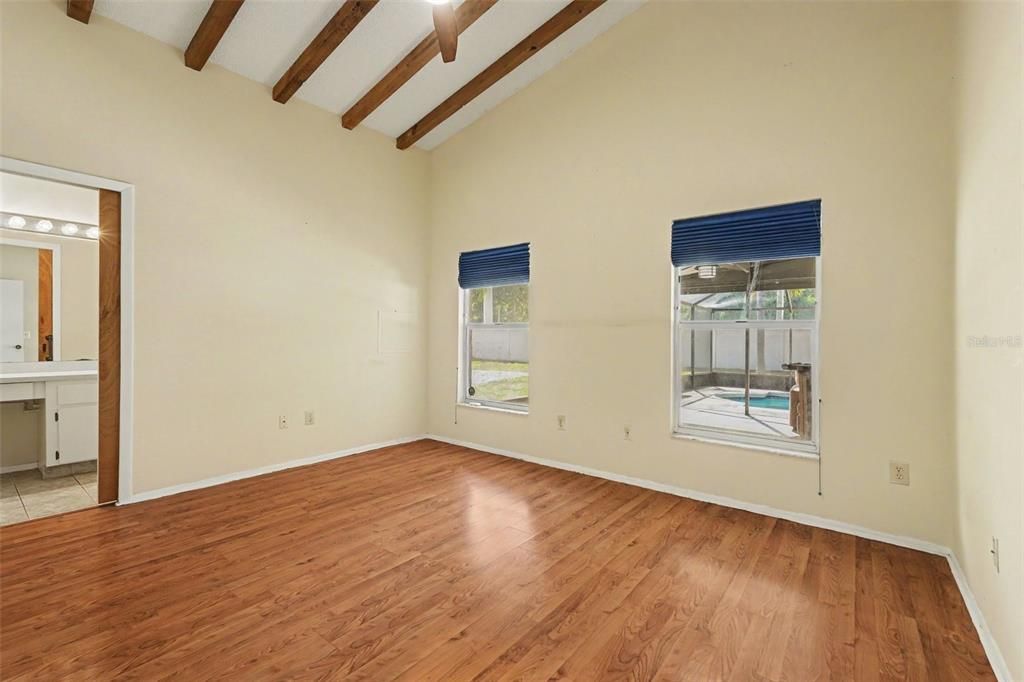 En Venta: $380,000 (3 camas, 2 baños, 1588 Pies cuadrados)