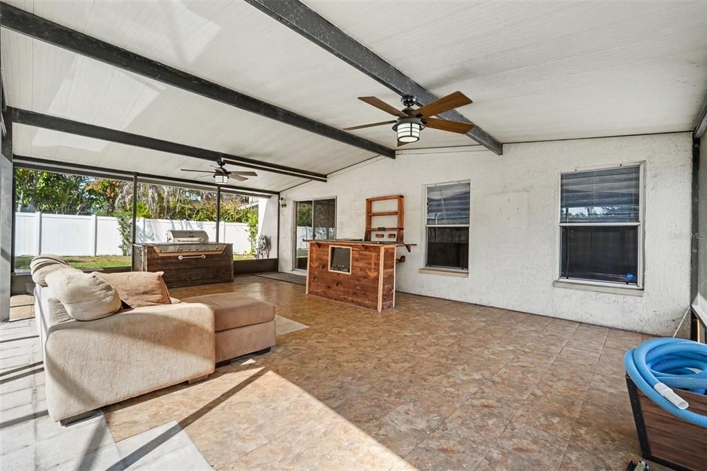 En Venta: $380,000 (3 camas, 2 baños, 1588 Pies cuadrados)