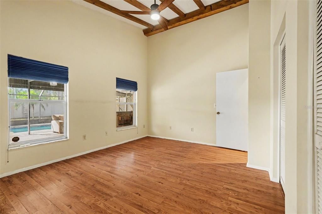 En Venta: $380,000 (3 camas, 2 baños, 1588 Pies cuadrados)