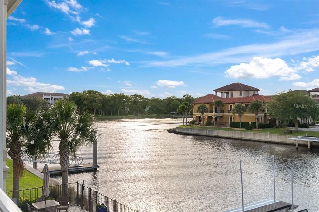 For Sale: $1,800,000 (4 beds, 4 baths, 4156 Square Feet)