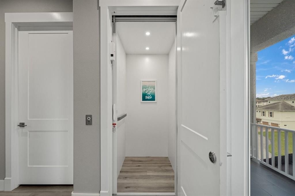 For Sale: $1,800,000 (4 beds, 4 baths, 4156 Square Feet)