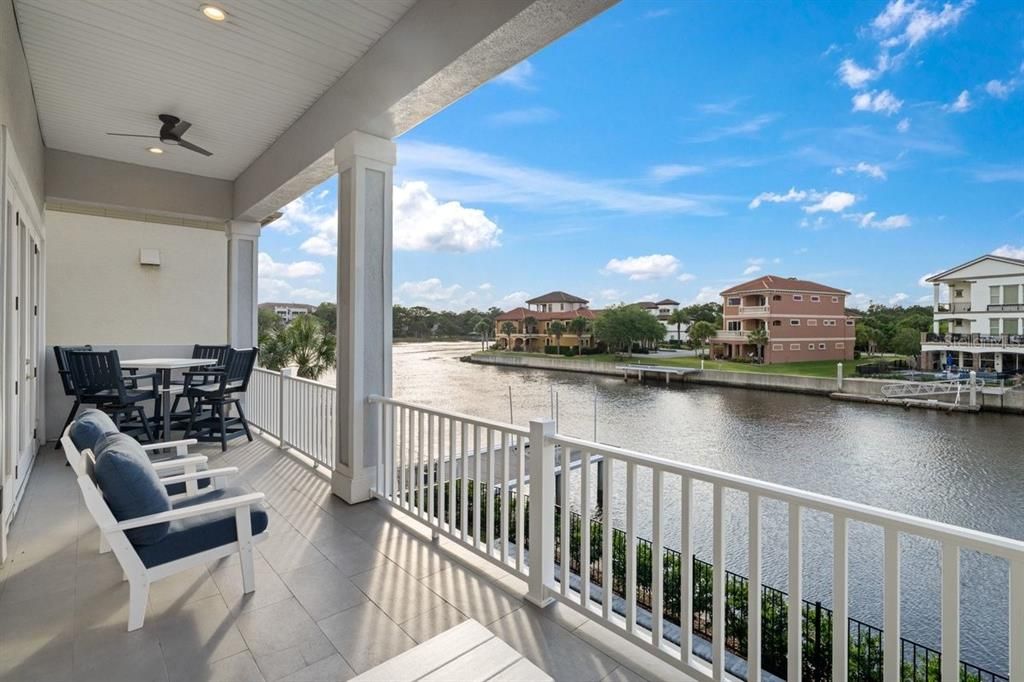 For Sale: $1,800,000 (4 beds, 4 baths, 4156 Square Feet)