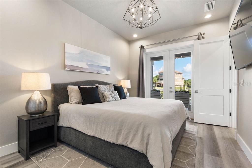 For Sale: $1,800,000 (4 beds, 4 baths, 4156 Square Feet)