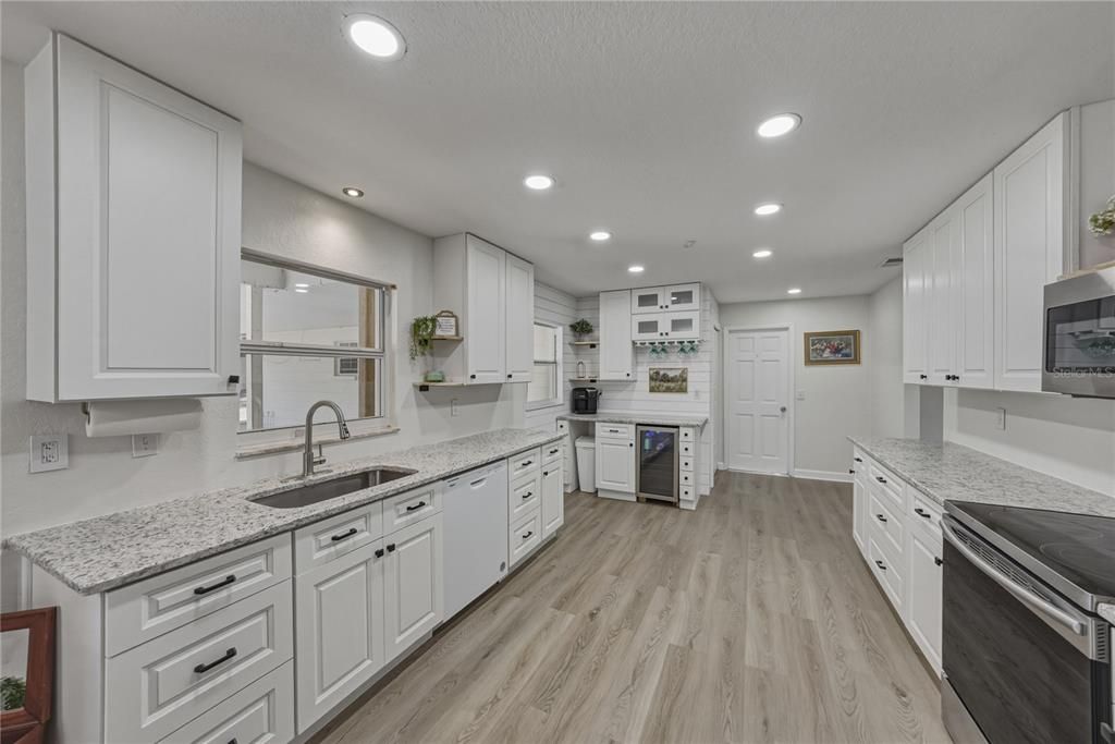 For Sale: $434,900 (4 beds, 3 baths, 2206 Square Feet)