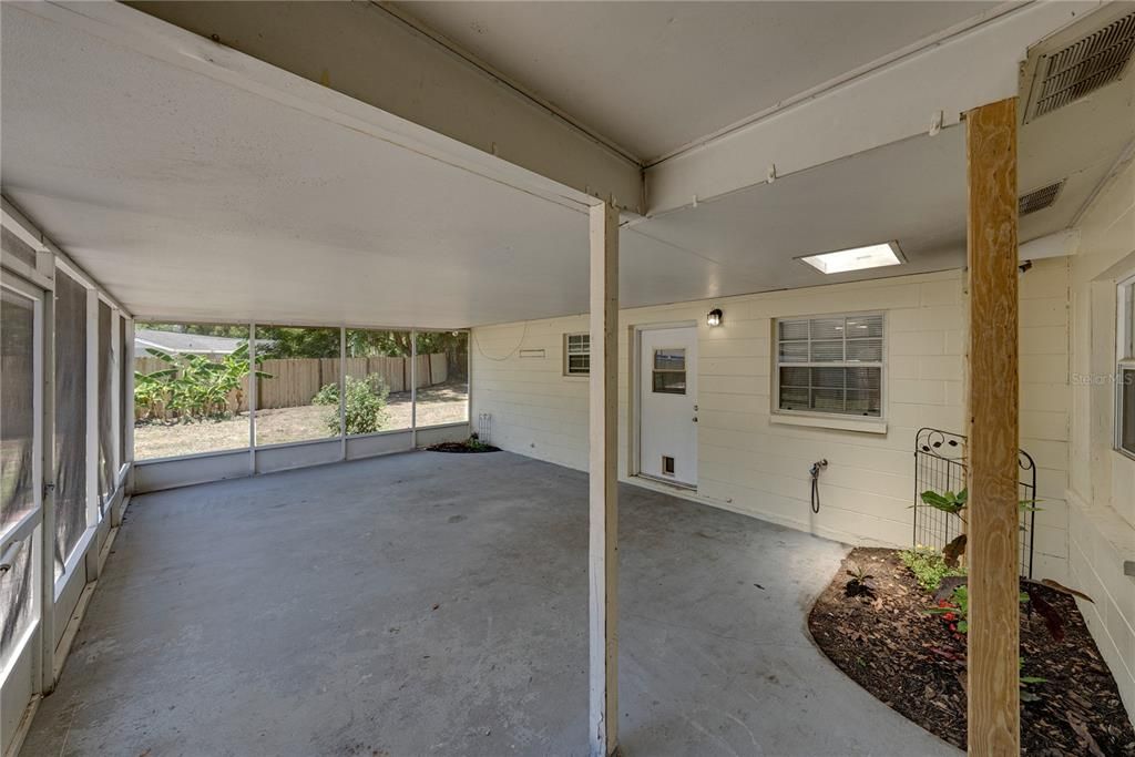 For Sale: $434,900 (4 beds, 3 baths, 2206 Square Feet)