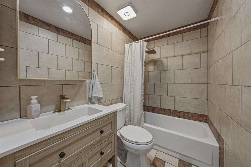 For Sale: $434,900 (4 beds, 3 baths, 2206 Square Feet)