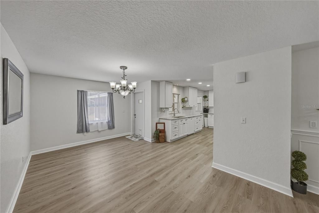 For Sale: $434,900 (4 beds, 3 baths, 2206 Square Feet)