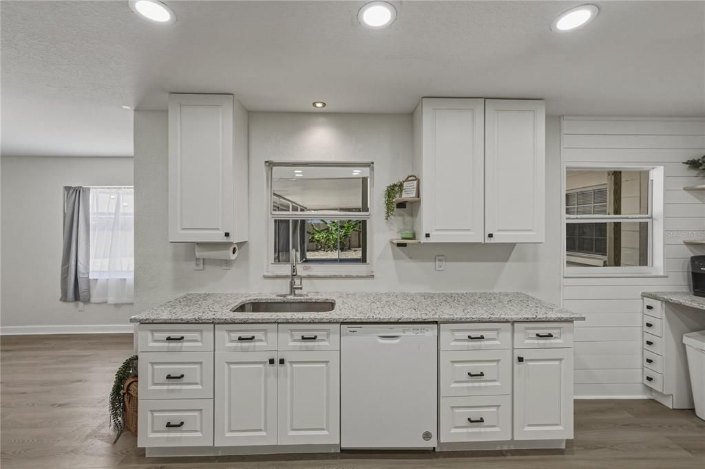 For Sale: $434,900 (4 beds, 3 baths, 2206 Square Feet)