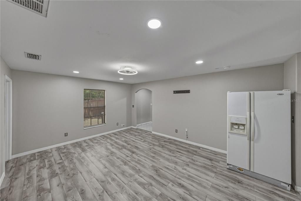 For Sale: $434,900 (4 beds, 3 baths, 2206 Square Feet)