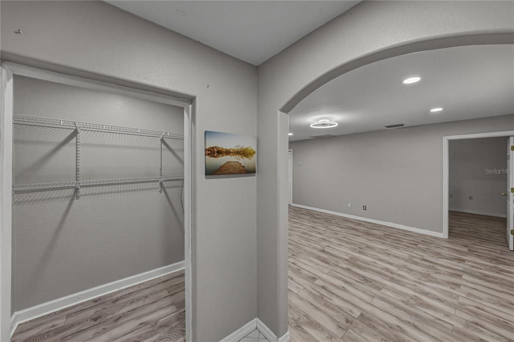 For Sale: $434,900 (4 beds, 3 baths, 2206 Square Feet)