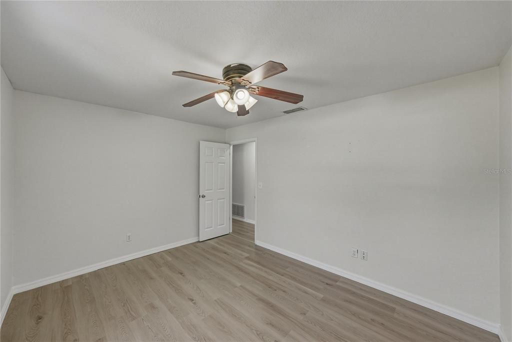 For Sale: $434,900 (4 beds, 3 baths, 2206 Square Feet)
