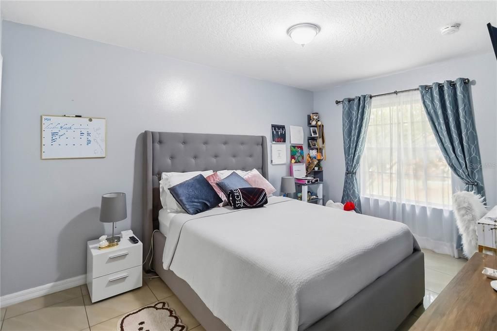 En Venta: $285,000 (3 camas, 2 baños, 1517 Pies cuadrados)