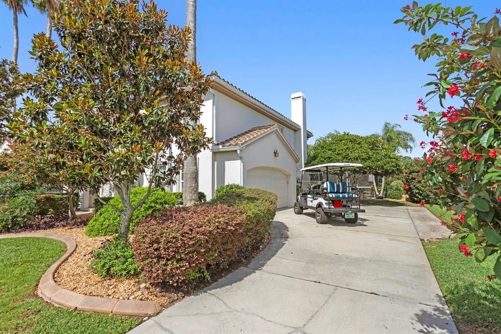 For Sale: $949,000 (4 beds, 2 baths, 3054 Square Feet)