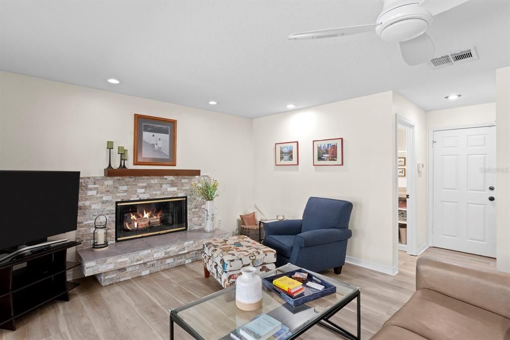For Sale: $949,000 (4 beds, 2 baths, 3054 Square Feet)