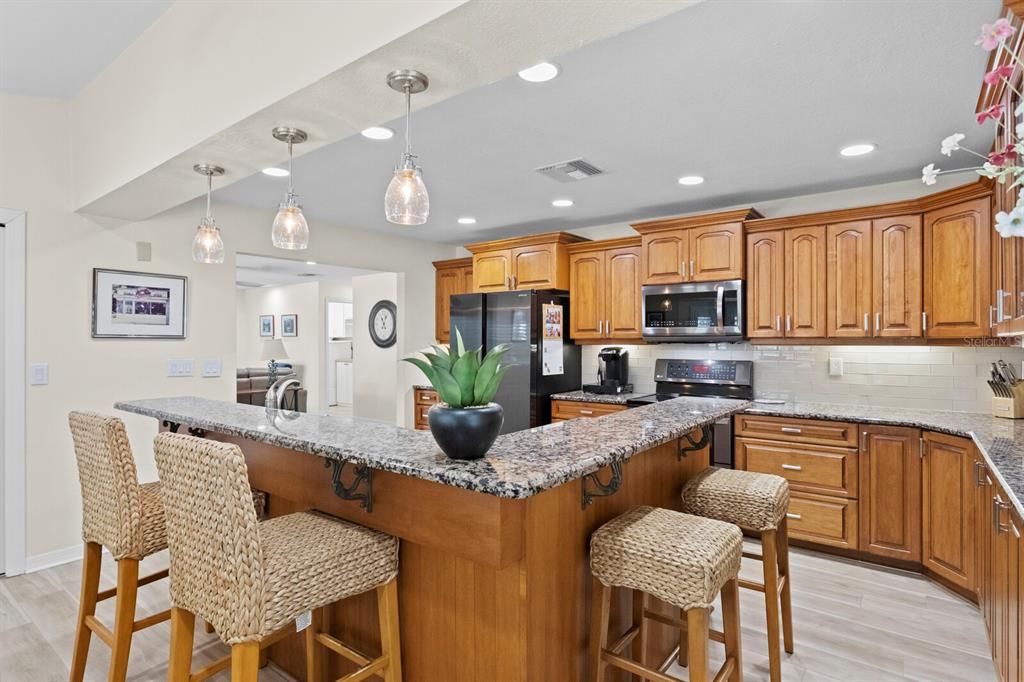 For Sale: $949,000 (4 beds, 2 baths, 3054 Square Feet)