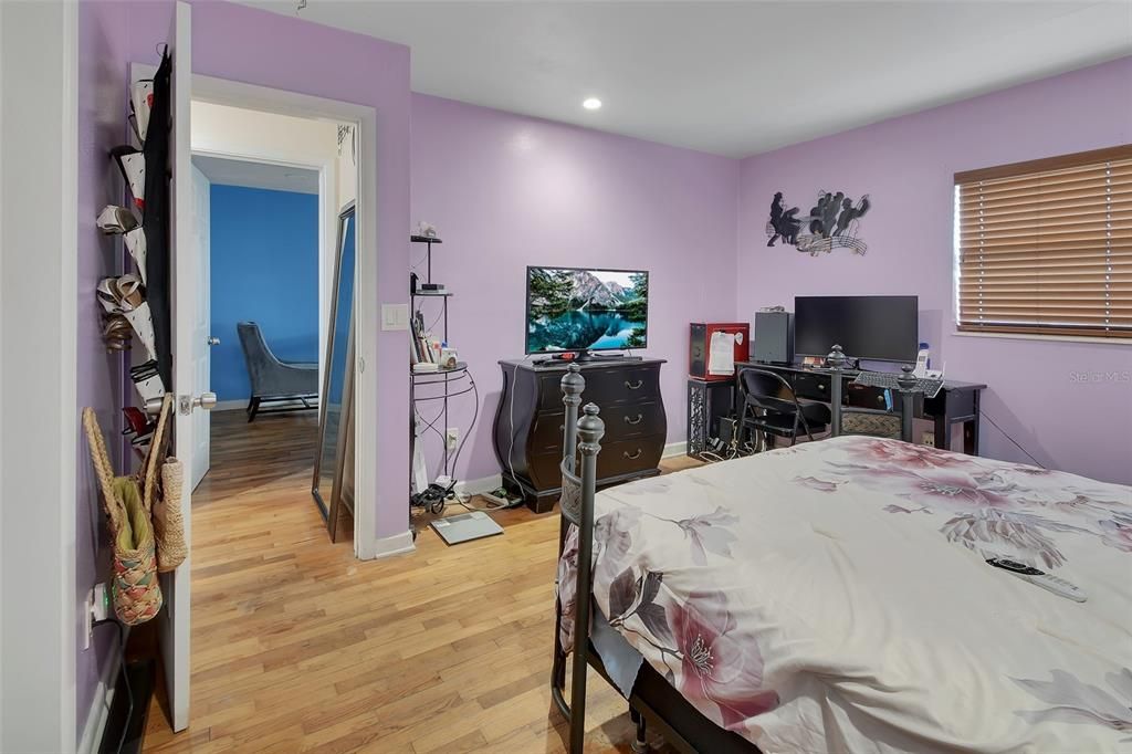 En Venta: $255,000 (3 camas, 2 baños, 1450 Pies cuadrados)