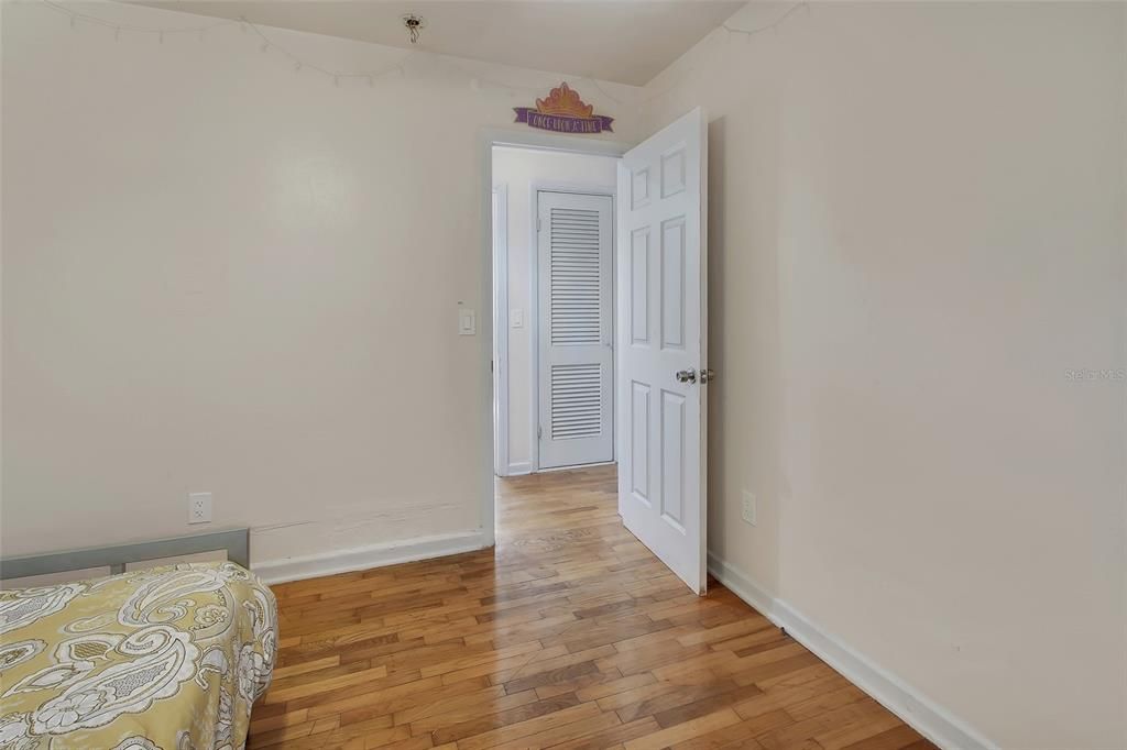 En Venta: $255,000 (3 camas, 2 baños, 1450 Pies cuadrados)