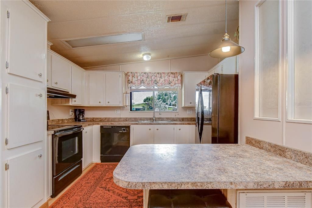 En Venta: $139,900 (2 camas, 2 baños, 1324 Pies cuadrados)