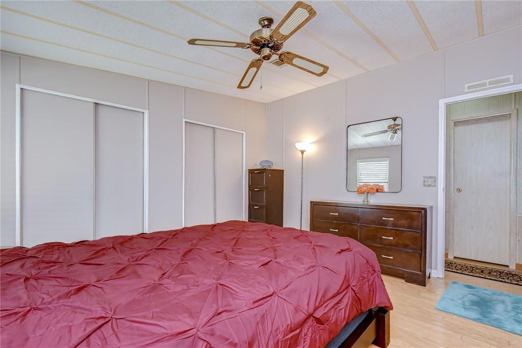 En Venta: $139,900 (2 camas, 2 baños, 1324 Pies cuadrados)