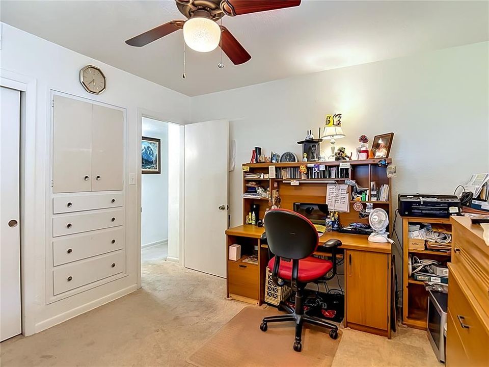 Activo con contrato: $295,500 (3 camas, 2 baños, 1408 Pies cuadrados)
