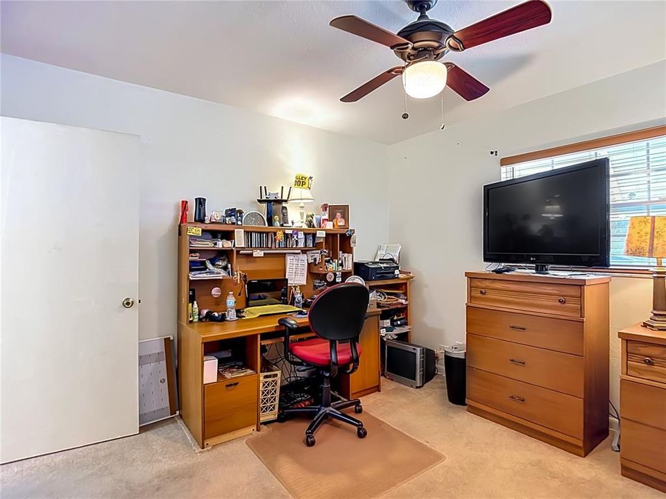 Activo con contrato: $295,500 (3 camas, 2 baños, 1408 Pies cuadrados)