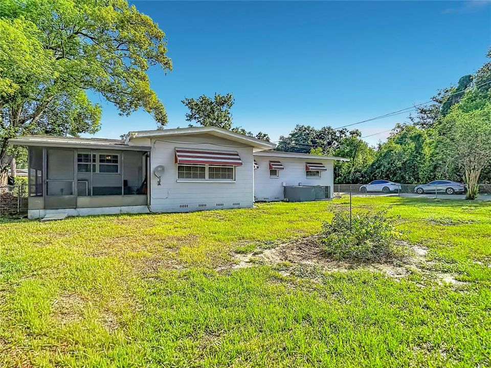 Activo con contrato: $295,500 (3 camas, 2 baños, 1408 Pies cuadrados)