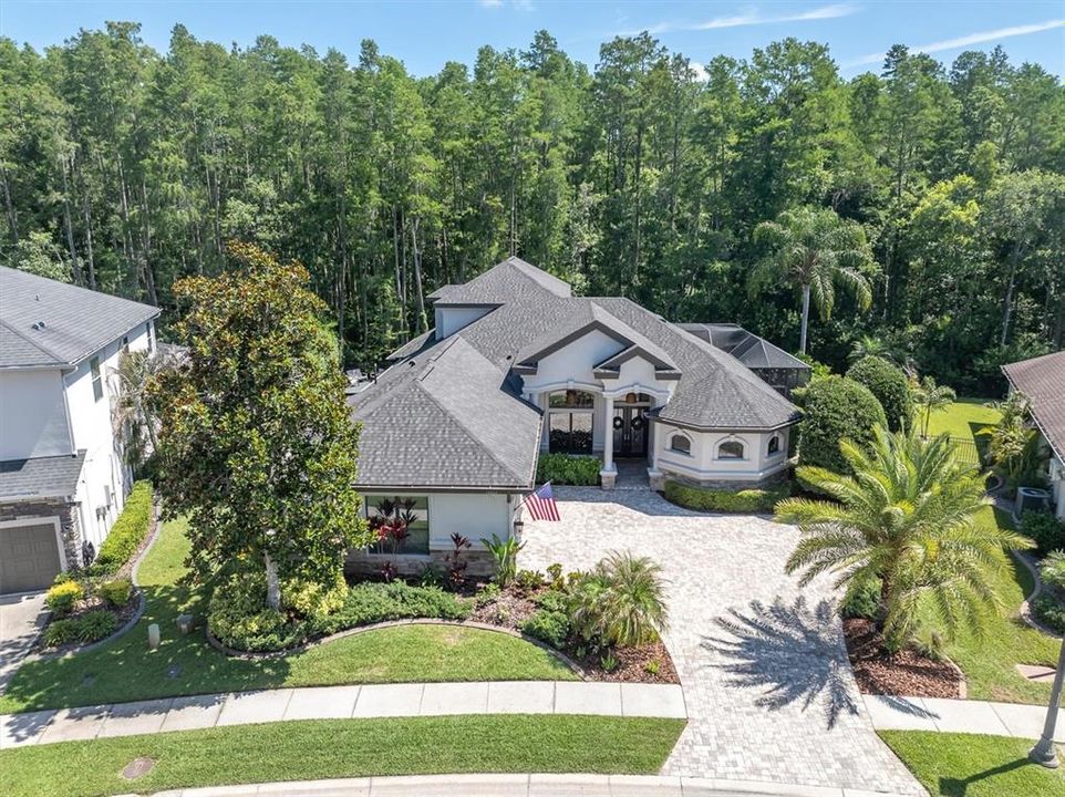 Vendido Recientemente: $989,000 (4 camas, 3 baños, 3443 Pies cuadrados)