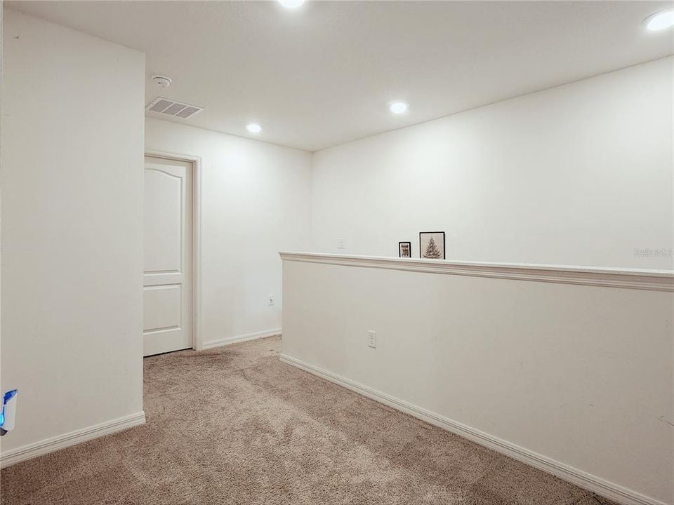 For Rent: $2,150 (3 beds, 2 baths, 1731 Square Feet)