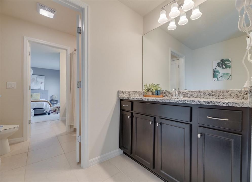 For Sale: $899,000 (8 beds, 6 baths, 4034 Square Feet)