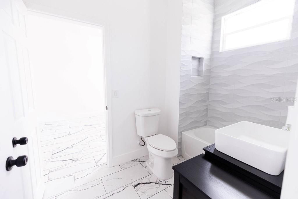 Active With Contract: $399,000 (3 beds, 2 baths, 2039 Square Feet)