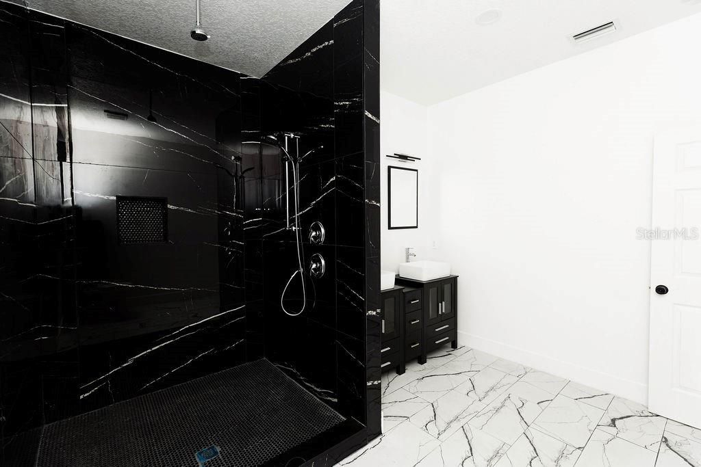 Active With Contract: $399,000 (3 beds, 2 baths, 2039 Square Feet)