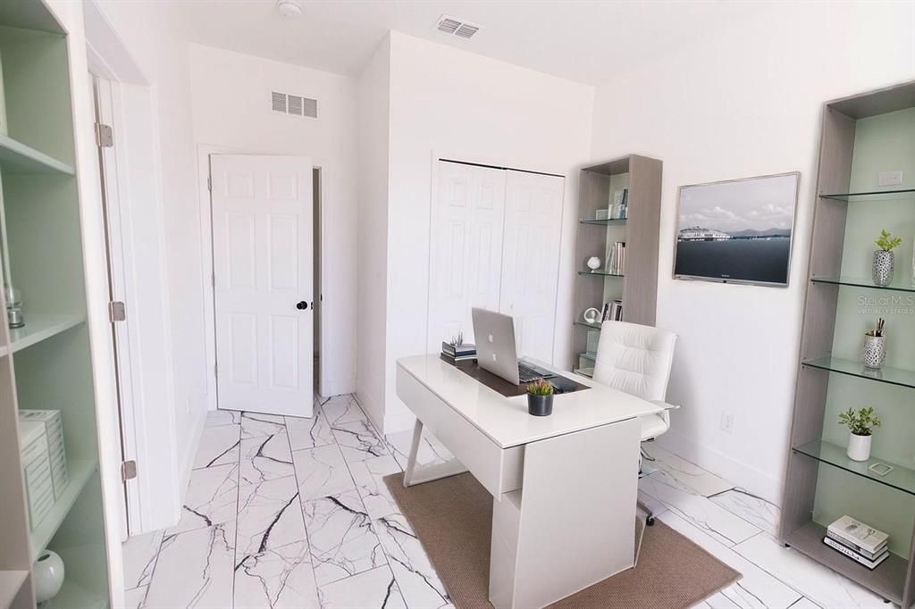 Active With Contract: $399,000 (3 beds, 2 baths, 2039 Square Feet)