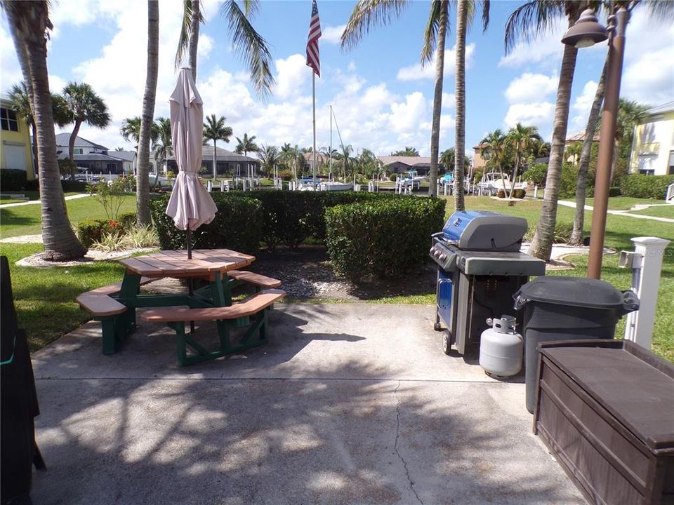 For Rent: $1,900 (3 beds, 2 baths, 1517 Square Feet)