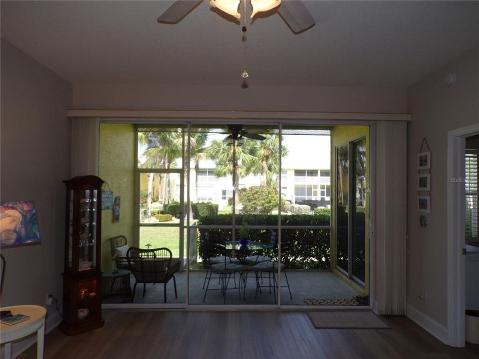 For Rent: $1,900 (3 beds, 2 baths, 1517 Square Feet)