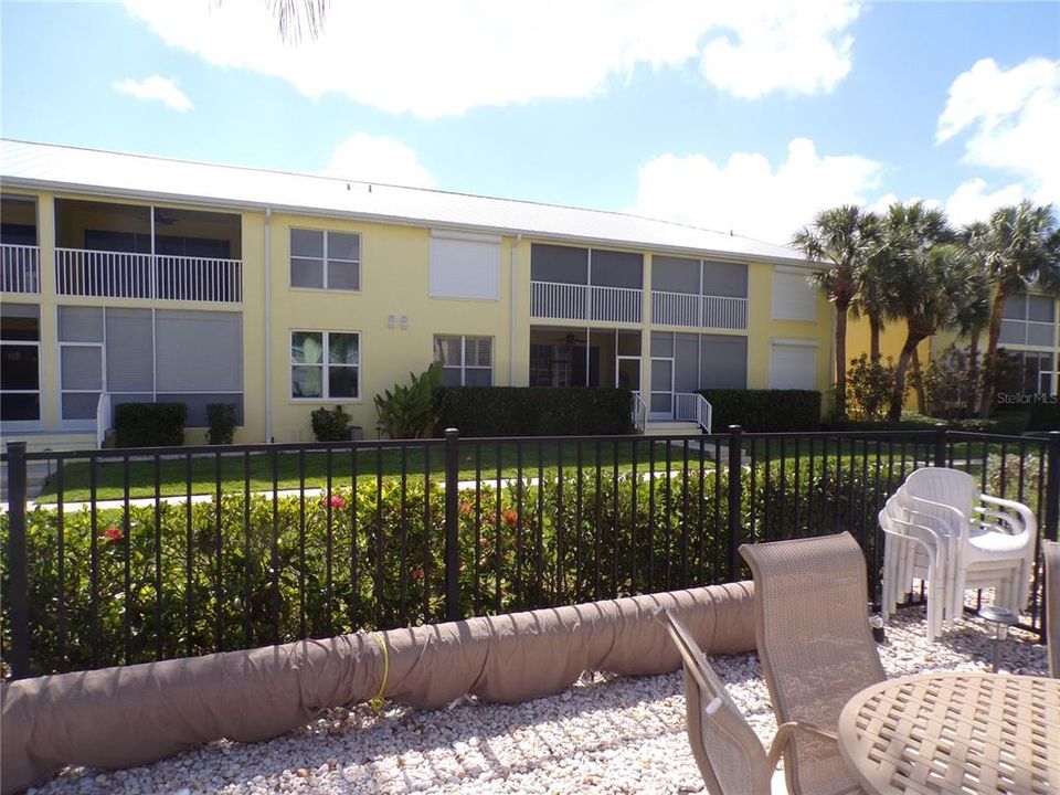 For Rent: $1,900 (3 beds, 2 baths, 1517 Square Feet)